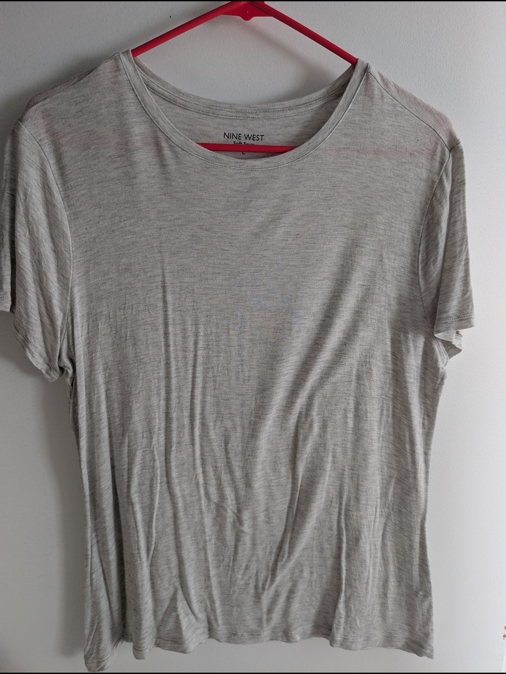 Nine West Light Gray Short Sleeve Crew Neck Tee